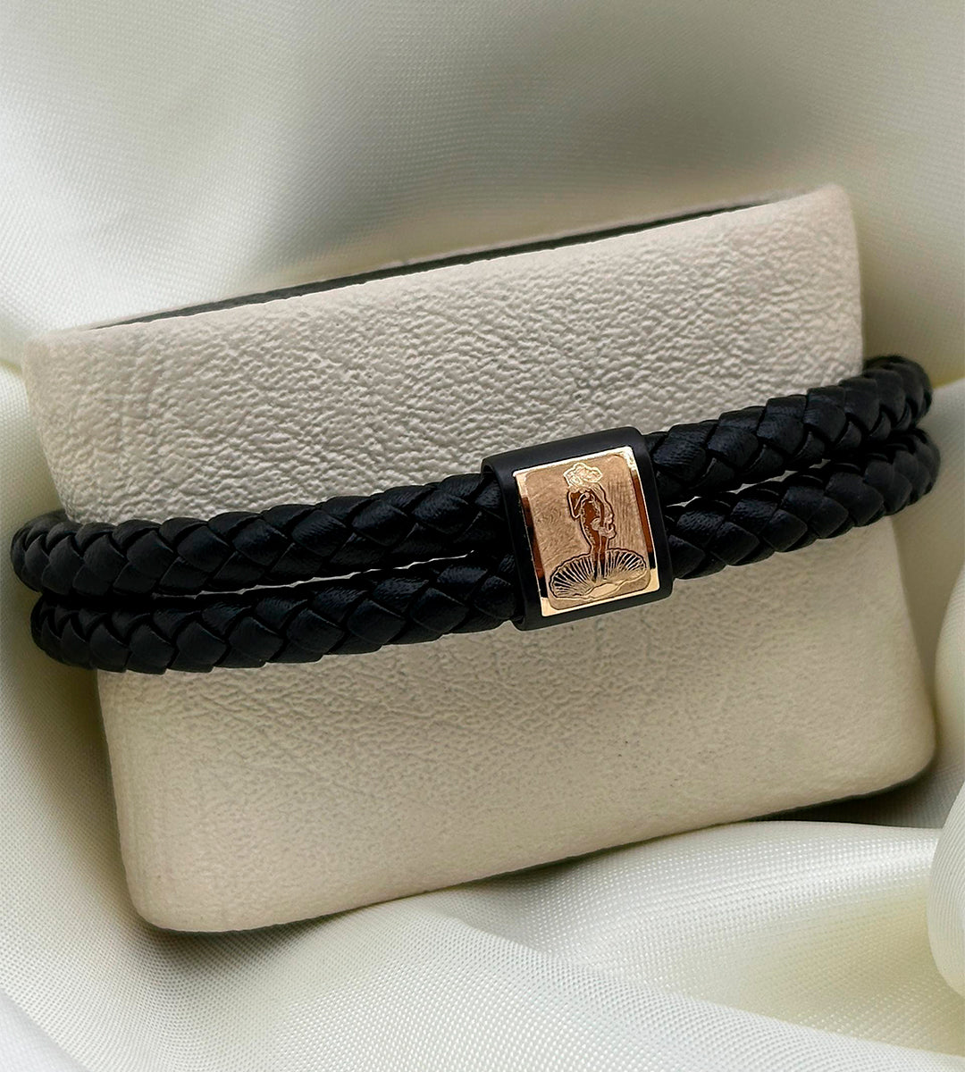 Pulseras Personalizadas en Cuero y Oro 18K